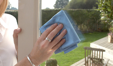 e cloth glass cleaning drying